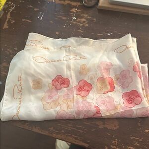24/24” Oscar De Laments Silk scarf
